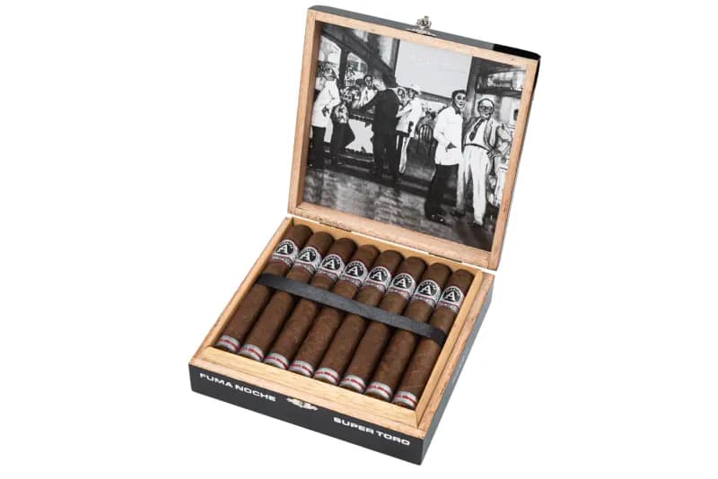 Open box of Aladino Fuma Noche cigars with dark Maduro wrappers and bold black-and-gold bands
