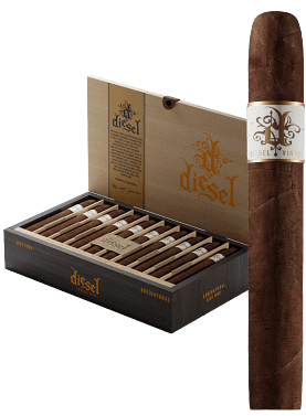 Diesel Vintage Series Natural open box with cigars neatly arranged