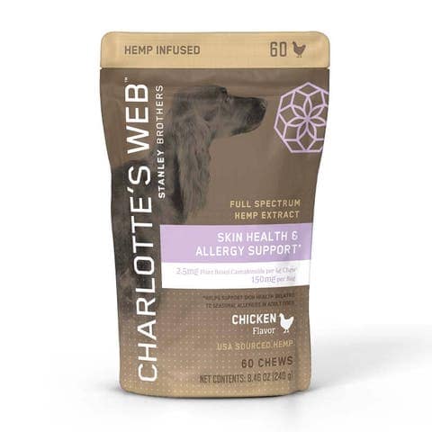 Bag of Skin & Allergy Chews for Dogs with natural ingredients to support skin health and allergy relief.